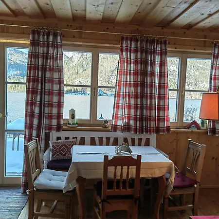 Apartment Haus Seegarten Grundlsee
